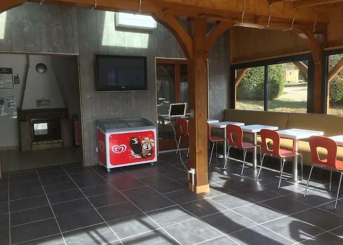 Porte Des Vosges مكان تخييم 3*